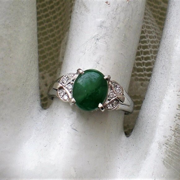 Vintage Solid Platinum Pt900 Genuine Green Jade Diamond Cluster Ring